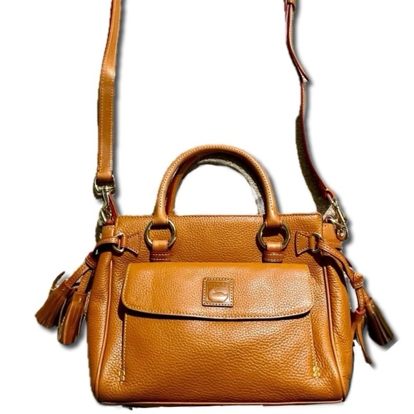Dooney & Bourke Medium Pocket Satchel in Caramel Leather Tasseled Handbag - New! - Picture 1 of 11